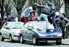 Rioters in France were infuriated by a new labor law (Donga)