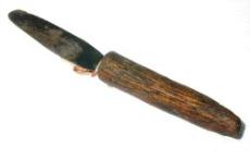 A traditional Samburu circumcision knife. ()