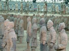 The famous Terracotta Army ofthe first emperor Xin Shi Huang (panoramio.com)