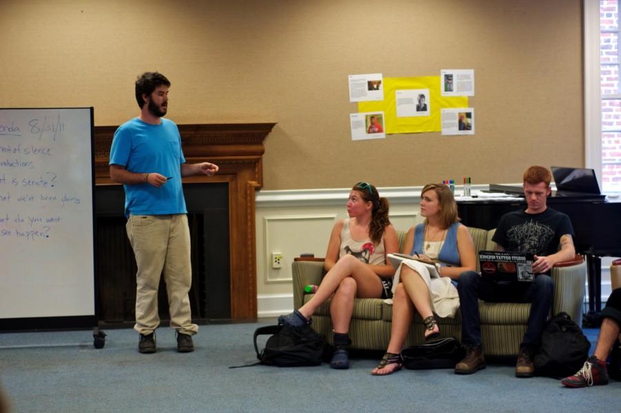 Clerk/President of Community Senate Yahya Alazrak leads the first Senate meeting of the year. (David Kinchen)