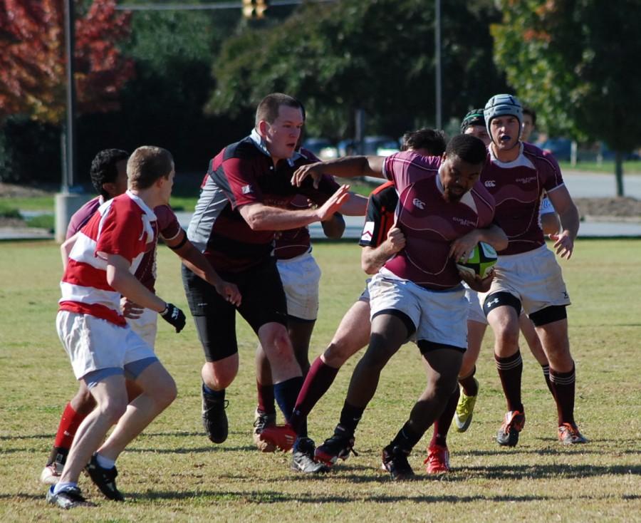 Mens rugby team gets down and dirty as season begins