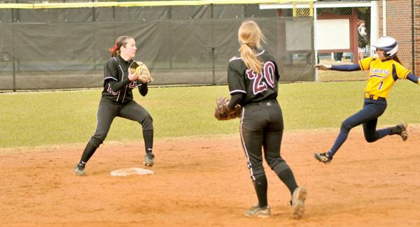 Never-ending injuries for women’s softball team do not slow season