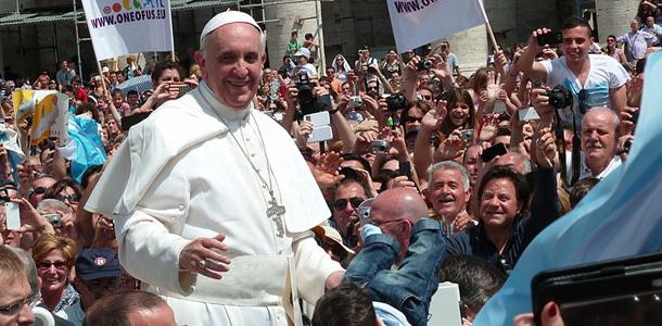 Pope makes remarks regarding gay marriage and abortion, sparks criticism