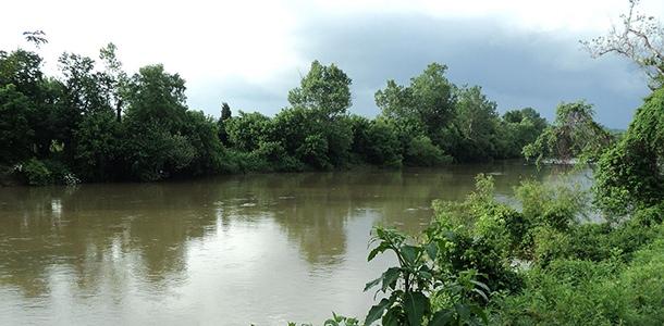 Pollution from coal ash spill stains Dan River