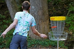 Disc golf course brings together students, athletes and faculty