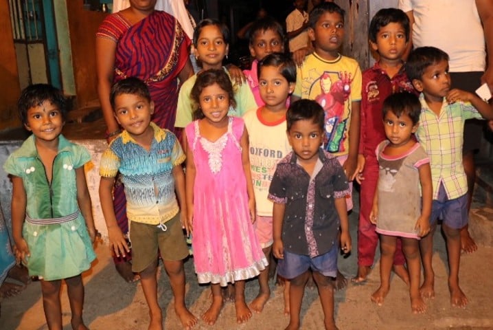 The children in the slum area of Thiruvannamalai, where several interviews took place. Image by Praveena Somasundaram. India, 2017. Pulitzer Center.