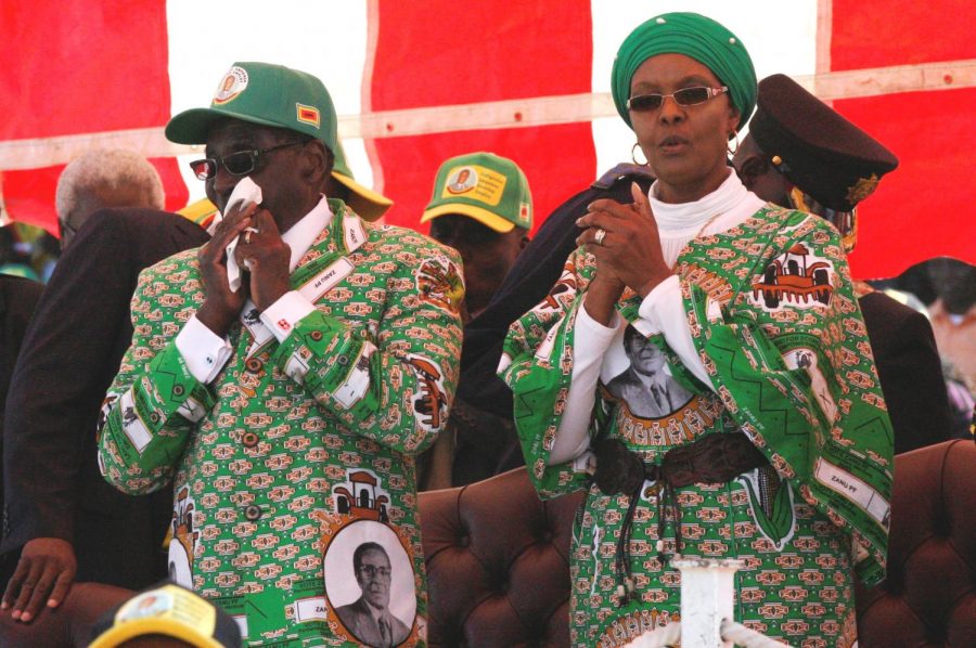  Grace Mugabe with Robert Mugabe.By User:DandjkRoberts - Own work, CC BY-SA 3.0, https://commons.wikimedia.org/w/index.php?curid=27559796