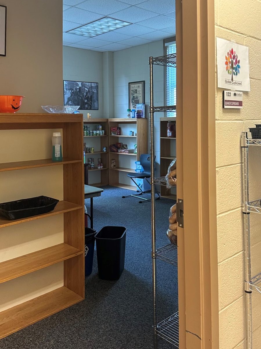 The+Quaker+Cupboard+in+King+122+provides+free+access+to+snacks+and+food+for+Guilford+College+students.